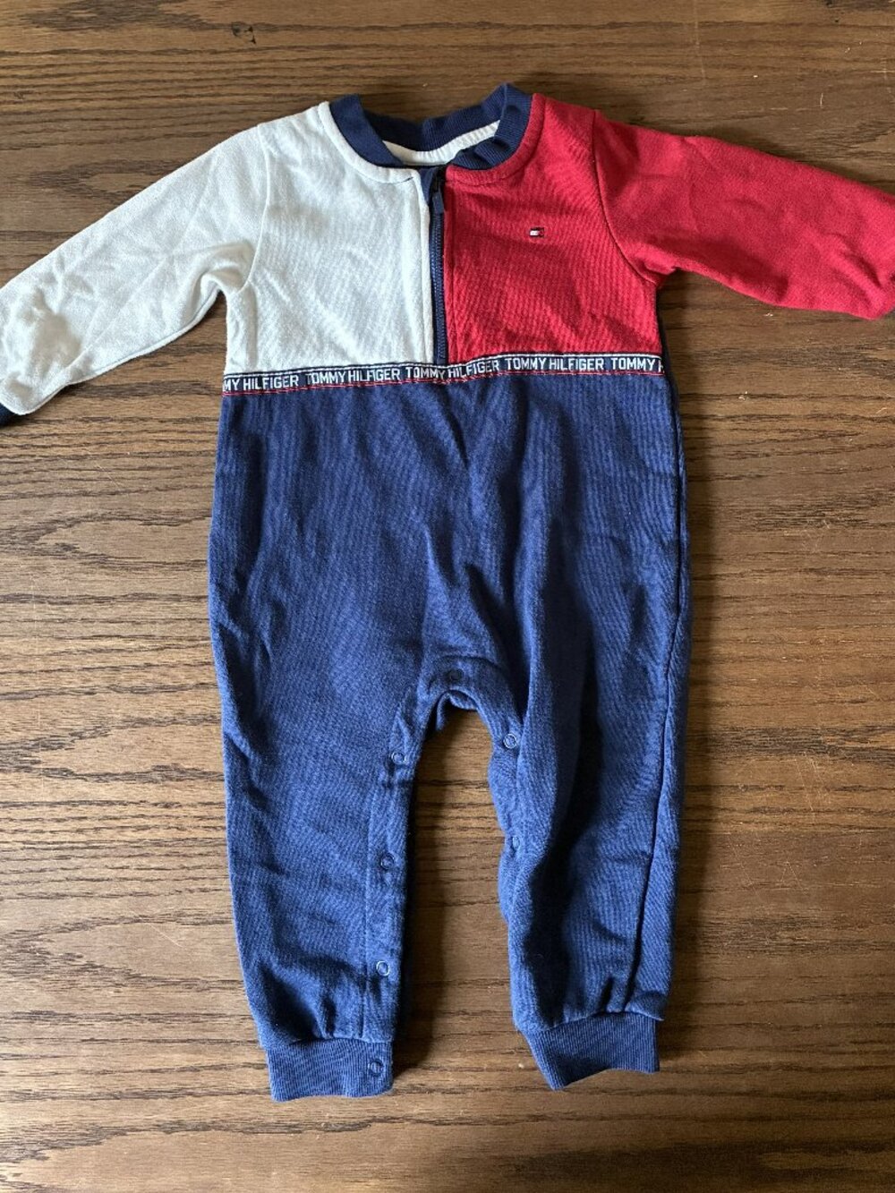 Tommy Hilfiger Romper 18 M; Classic Red, White and Blue Colors; Zipper & Snaps
